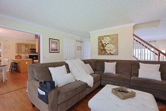 1147 Stableview Circle, Hamilton Twp, OH 45039