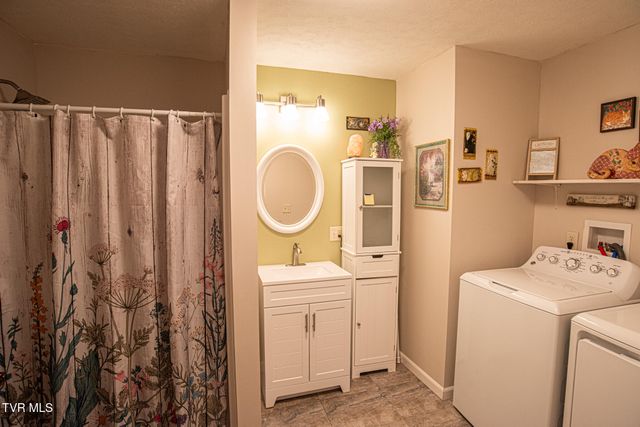 41829 Wilderness Road, Pennington Gap, VA 24277