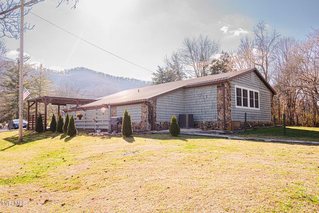 41829 Wilderness Road, Pennington Gap, VA 24277