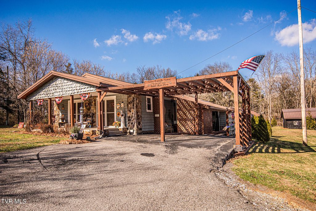 41829 Wilderness Road, Pennington Gap, VA 24277