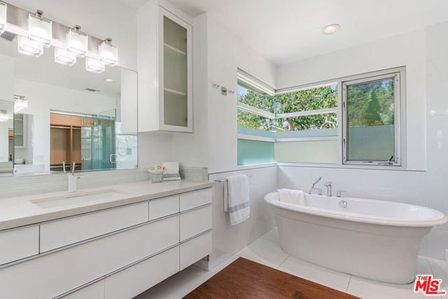 10336 Monte Mar Drive, Los Angeles, CA 90064