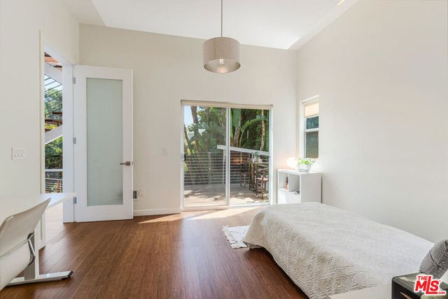 10336 Monte Mar Drive, Los Angeles, CA 90064