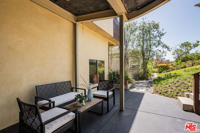 10336 Monte Mar Drive, Los Angeles, CA 90064