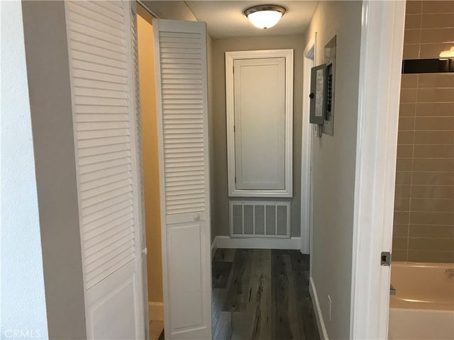 220 E 61st, Los Angeles, CA 90003