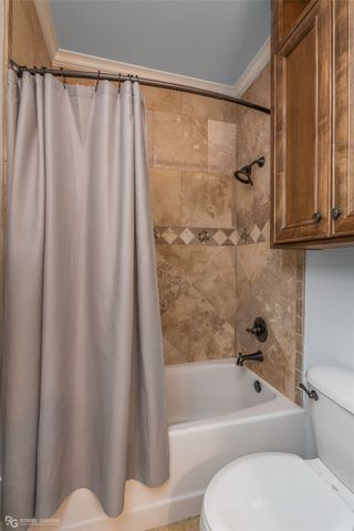 610 Glenshire Drive, Bossier City, LA 71111