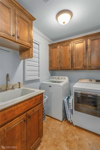 610 Glenshire Drive, Bossier City, LA 71111