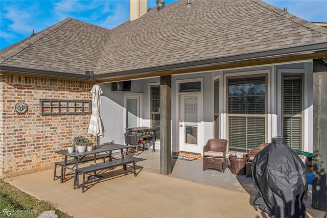 610 Glenshire Drive, Bossier City, LA 71111