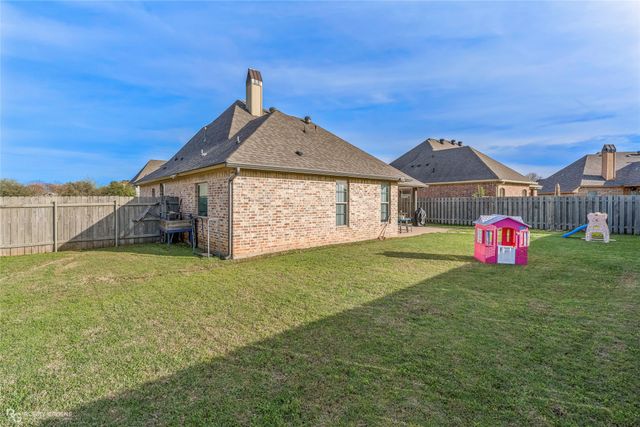 610 Glenshire Drive, Bossier City, LA 71111