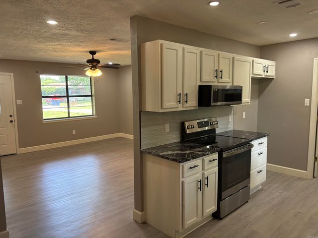 20 Stacey Street, Cabot, AR 72023