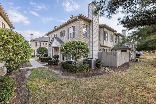 2044 Smallbrooke CT, Virginia Beach, VA 23454