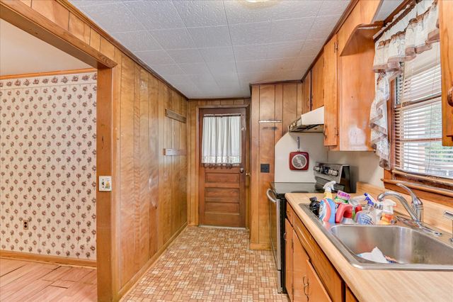 270 Pine Street, Gloverville, SC 29828