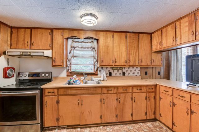 270 Pine Street, Gloverville, SC 29828
