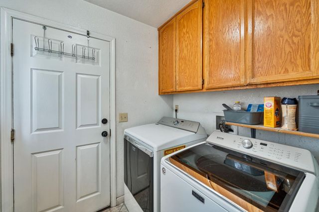 8424 Honeycomb Way, Sacramento, CA 95828
