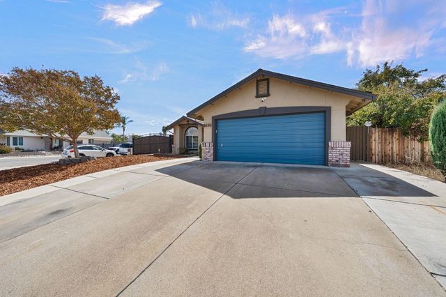 8424 Honeycomb Way, Sacramento, CA 95828