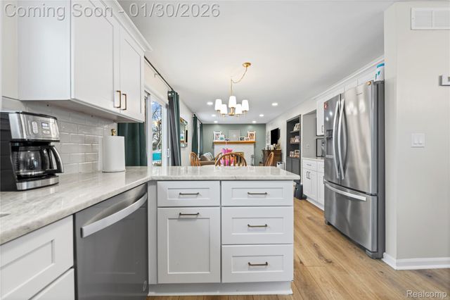 21027 Richard Avenue, Brownstown Charter Township, MI 48183