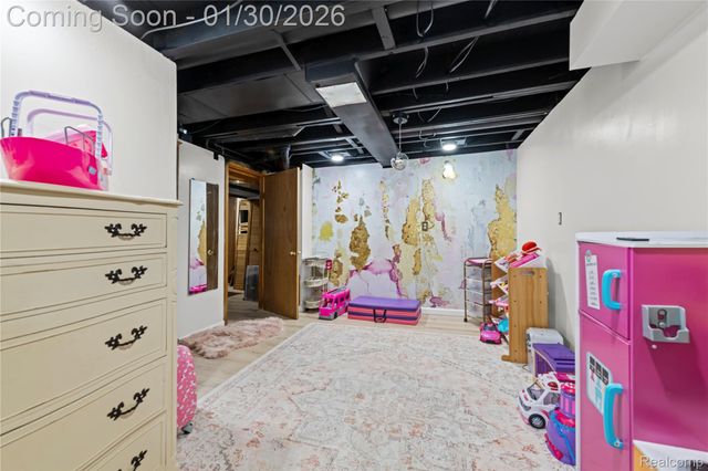 21027 Richard Avenue, Brownstown Charter Township, MI 48183