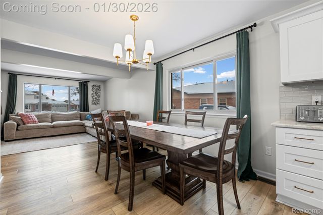 21027 Richard Avenue, Brownstown Charter Township, MI 48183