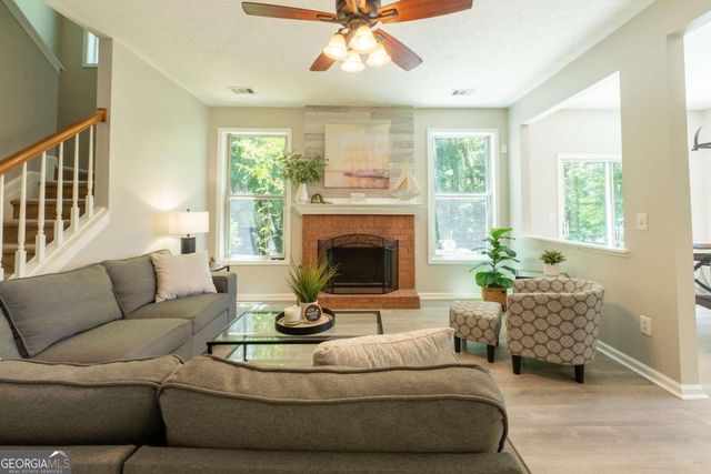 2238 Saint Albans Place, Buford, GA 30519