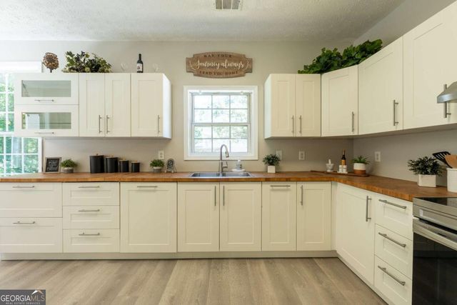 2238 Saint Albans Place, Buford, GA 30519