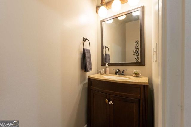 2238 Saint Albans Place, Buford, GA 30519