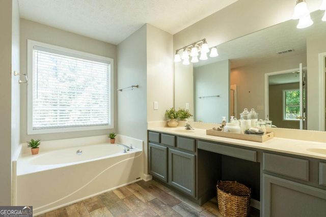 2238 Saint Albans Place, Buford, GA 30519