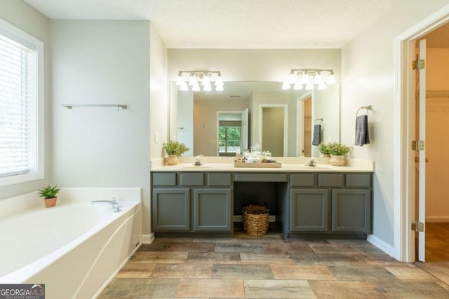 2238 Saint Albans Place, Buford, GA 30519