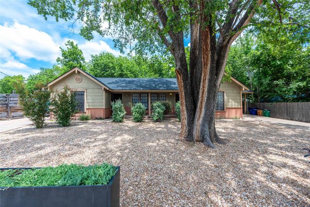5006 Sara DR B, Austin, TX 78721