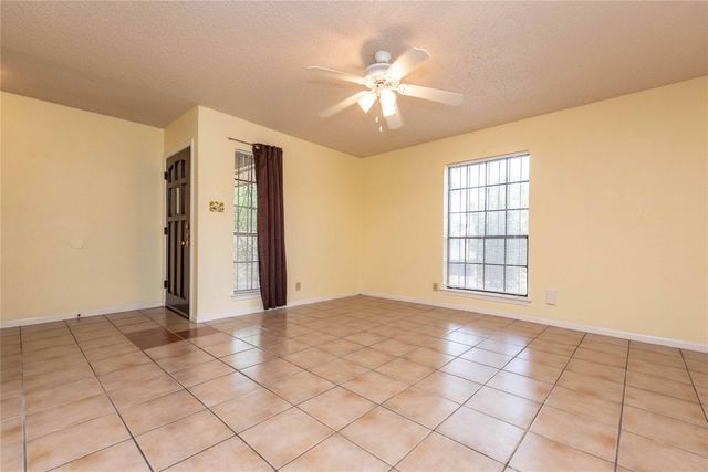 5006 Sara DR B, Austin, TX 78721