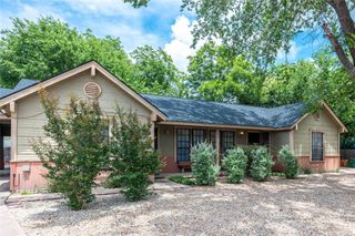 5006 Sara DR B, Austin, TX 78721