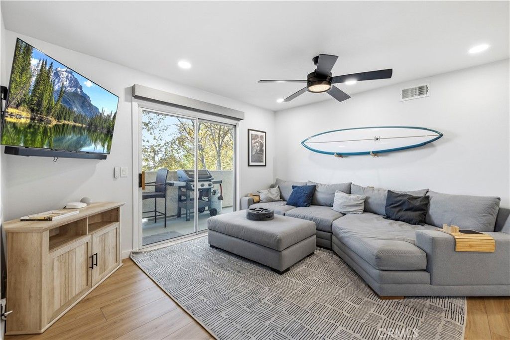 24413 Leonard Tree 203, Newhall, CA 91321 — photo 4
