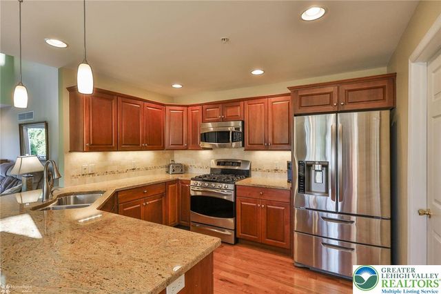 2602 Sapphire Lane, Bethlehem Twp, PA 18020