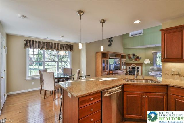 2602 Sapphire Lane, Bethlehem Twp, PA 18020