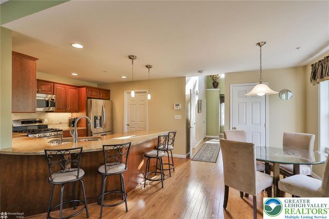 2602 Sapphire Lane, Bethlehem Twp, PA 18020