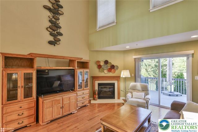 2602 Sapphire Lane, Bethlehem Twp, PA 18020