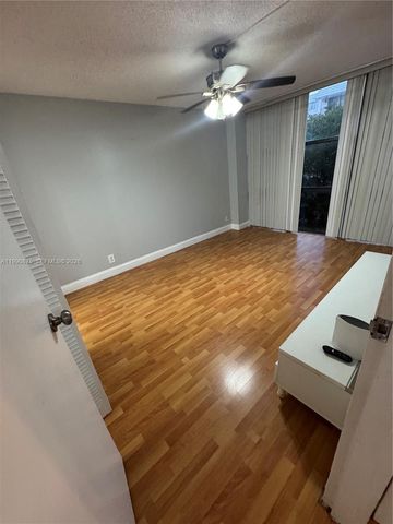 17021 N Bay Rd 303, Sunny Isles Beach, FL 33160