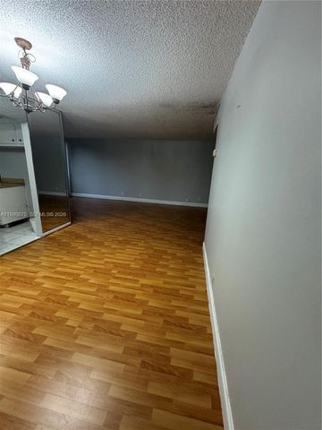 17021 N Bay Rd 303, Sunny Isles Beach, FL 33160