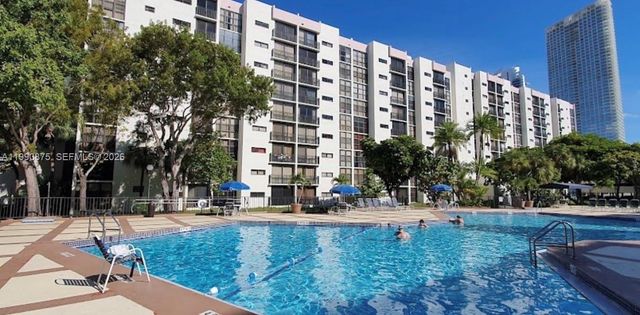 17021 N Bay Rd 303, Sunny Isles Beach, FL 33160