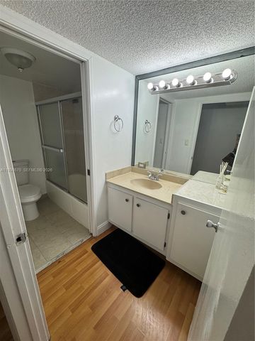 17021 N Bay Rd 303, Sunny Isles Beach, FL 33160