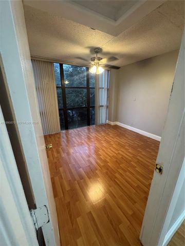 17021 N Bay Rd 303, Sunny Isles Beach, FL 33160