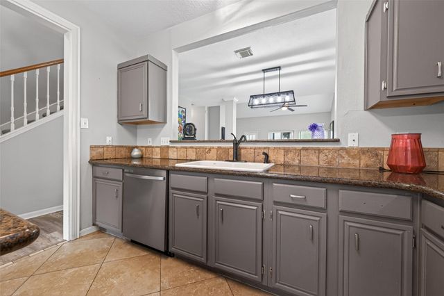 16902 Canyon Ridge Drive, Spring, TX 77379