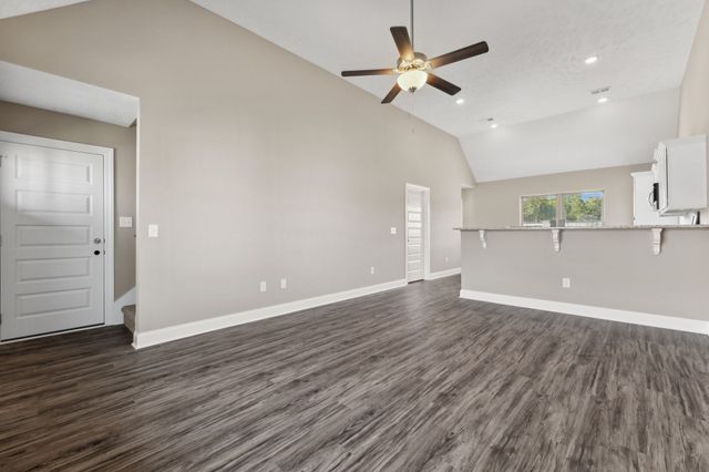 2902 Valley Farms Drive, Christiana, TN 37037