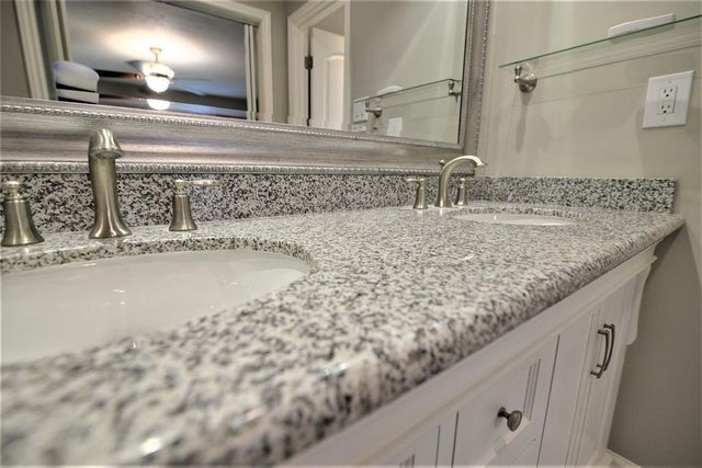 13550 Brook Hollow Drive, Sugar Land, TX 77498