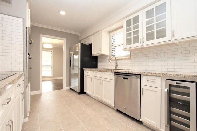 13550 Brook Hollow Drive, Sugar Land, TX 77498