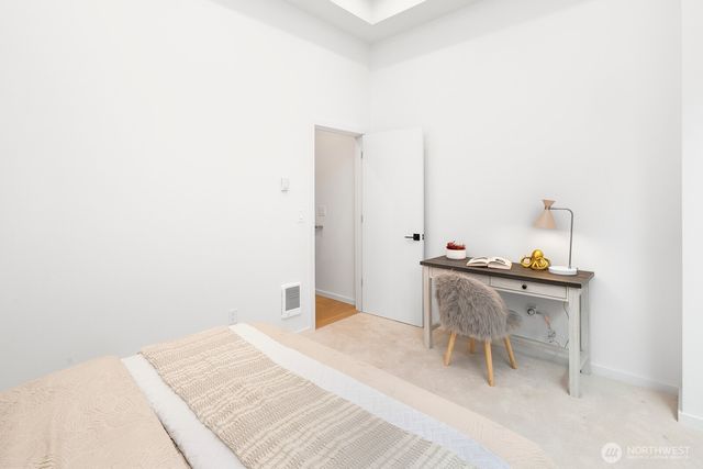 5253 B California Avenue SW, Seattle, WA 98136