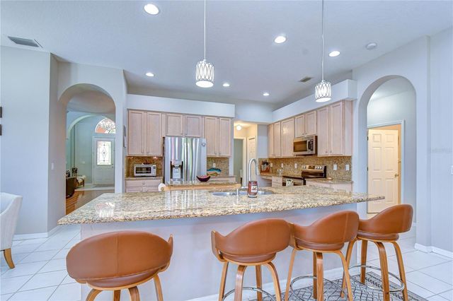 10560 PLANTATION BAY DRIVE, Tampa, FL 33647