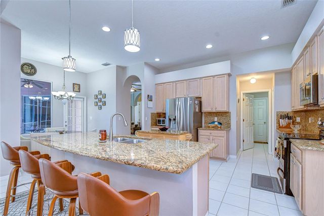 10560 PLANTATION BAY DRIVE, Tampa, FL 33647