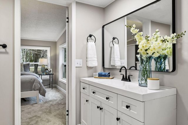 4056 Eaken Avenue SE, Delano, MN 55328