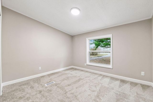 4056 Eaken Avenue SE, Delano, MN 55328