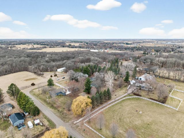4056 Eaken Avenue SE, Delano, MN 55328