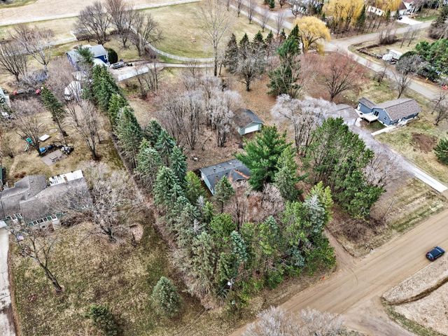 4056 Eaken Avenue SE, Delano, MN 55328